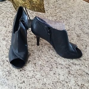 Nine West peekaboo toe bootie